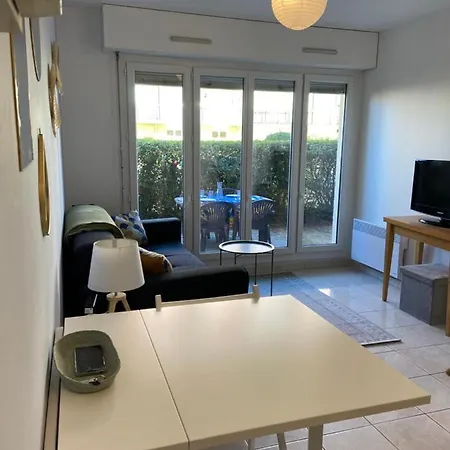 Appartement 2 Pieces Avec Jardin ! *